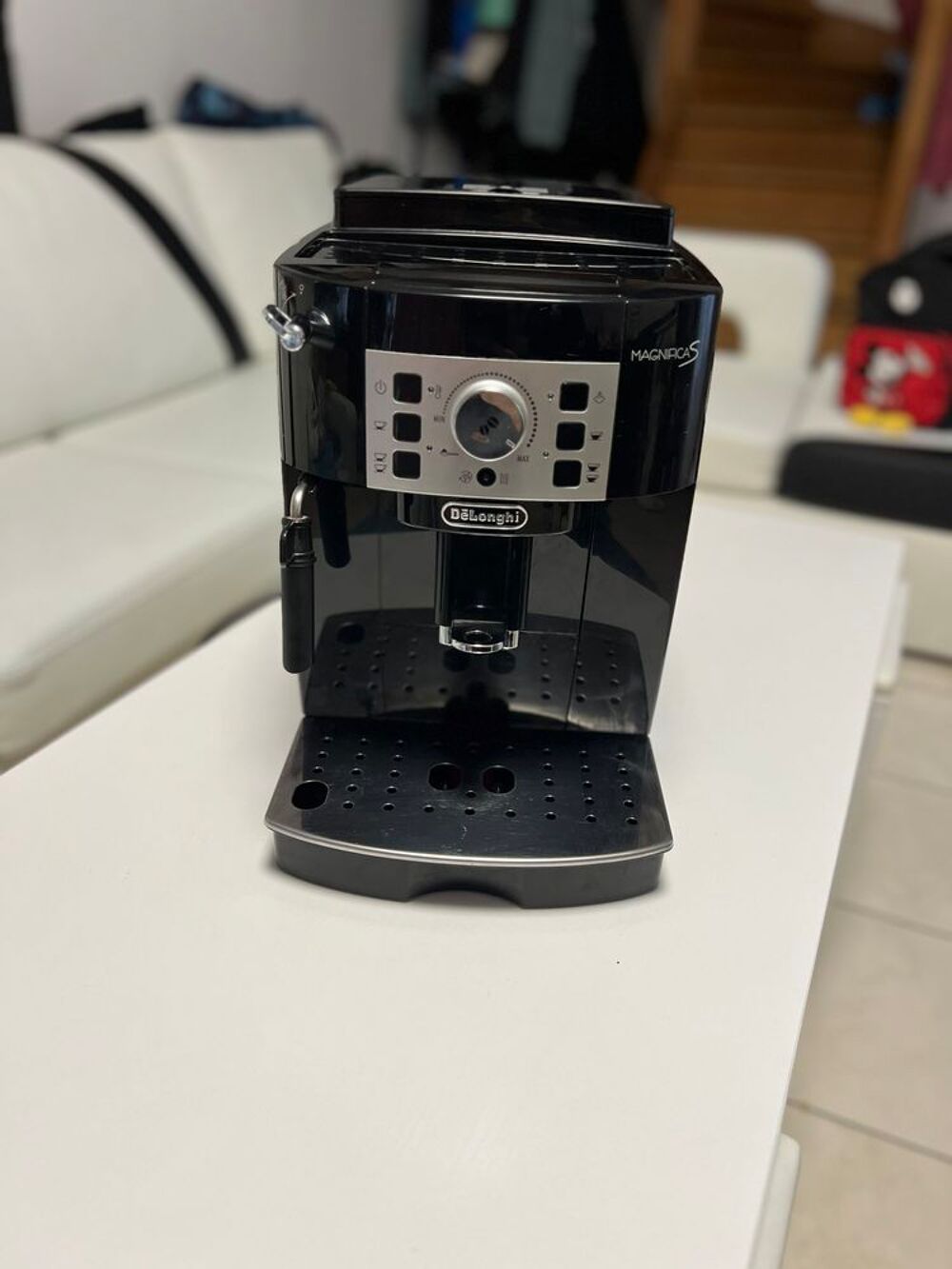 Appareil DeLonghi MagnificaS Electromnager