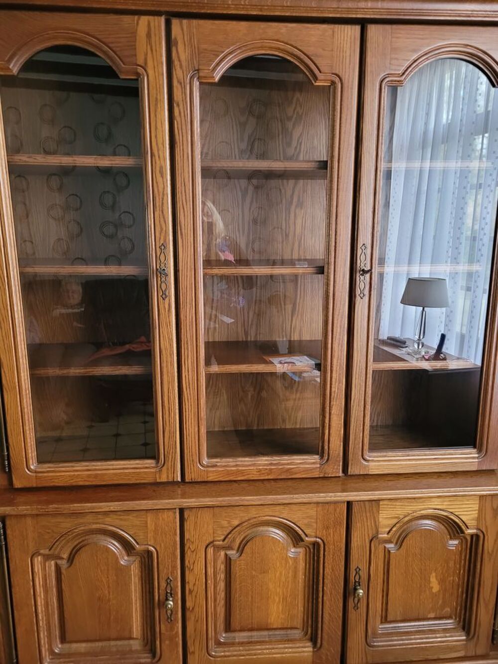 Biblioth&egrave;que en ch&ecirc;ne massif 2 corps (vitrine + bas) ? Tr&egrave;s Décoration