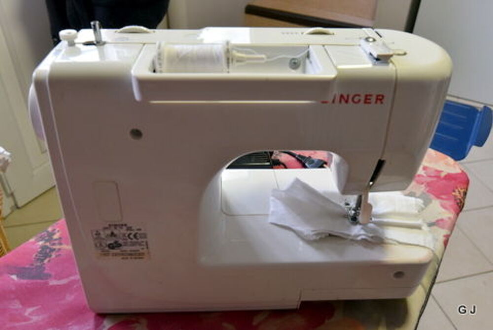 MACHINE A COUDRE.. SINGER 155 Bricolage