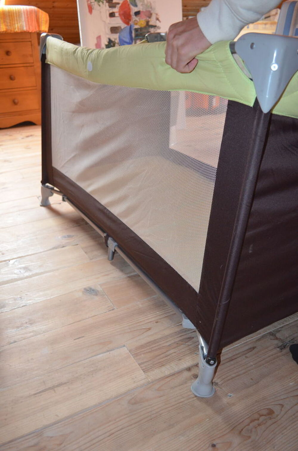 lit pliable enfant &eacute;tat neuf. Mobilier enfants