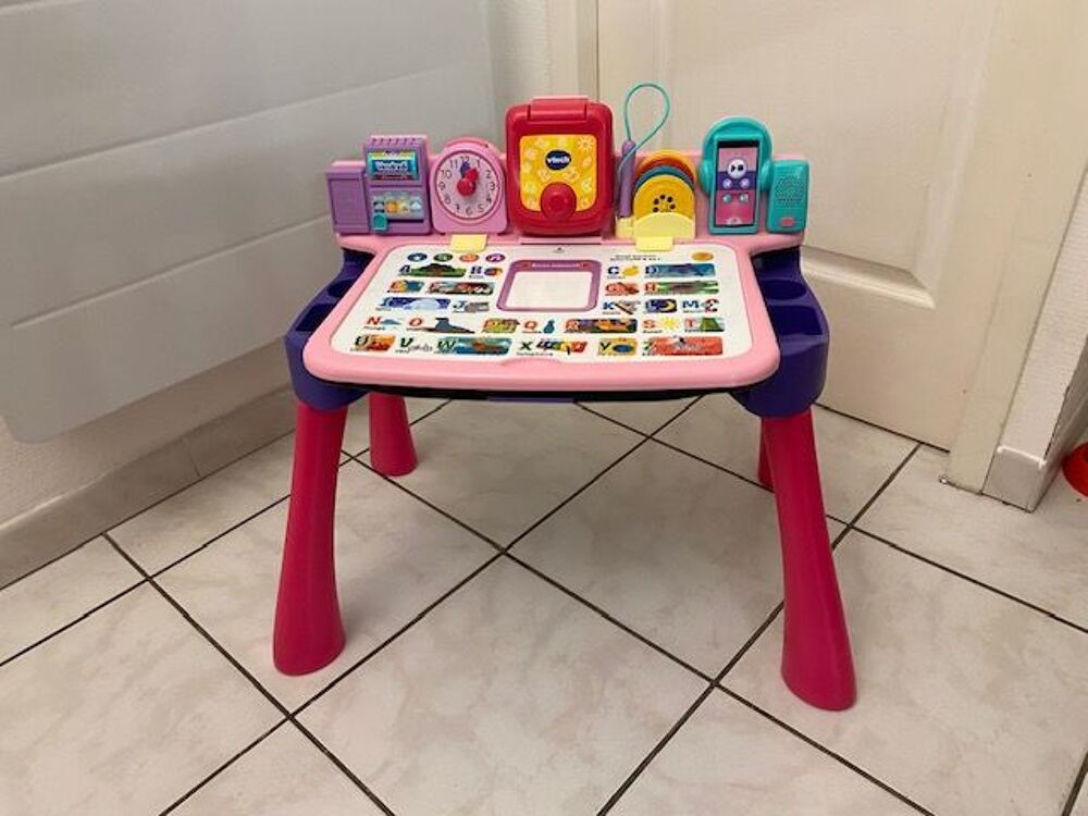  Table interactive. Jeux / jouets