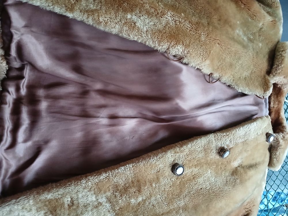 Manteau vintage fourrure mouton dor&eacute; T 42 Vêtements