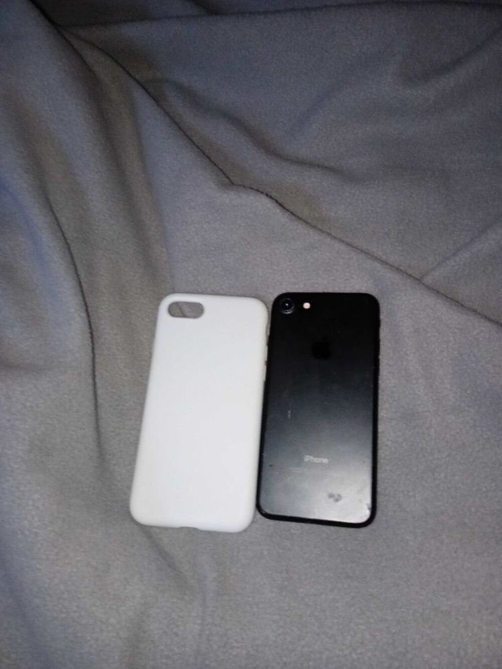 iPhone 7 noir Téléphones et tablettes