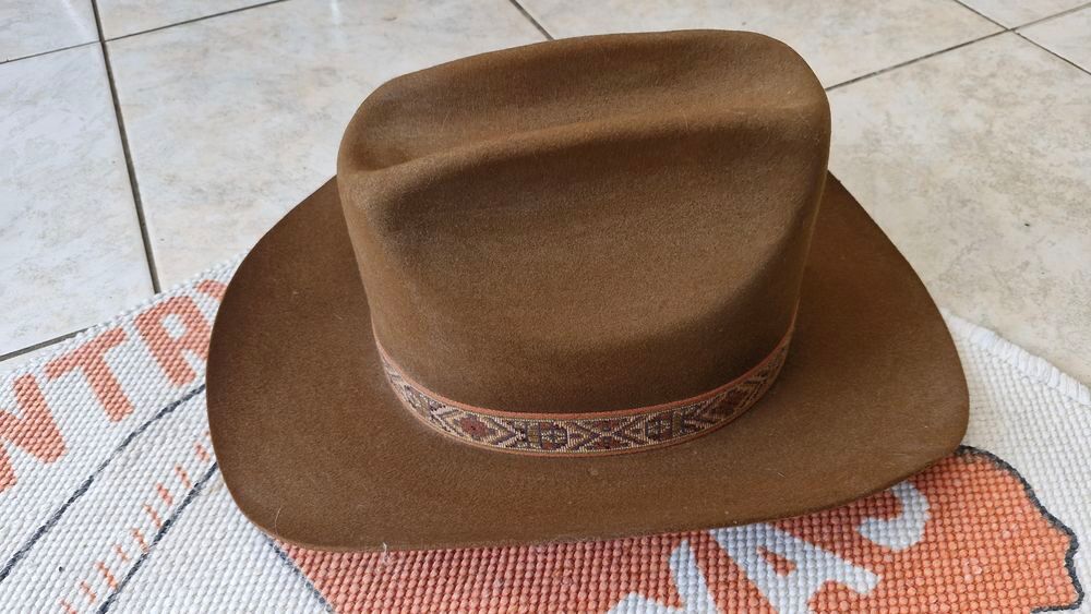 CHAPEAU avec tapis TEXAX DYNAFELT DE COWBOY Maroquinerie