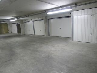  Parking / Garage � louer 14 m� Marseille