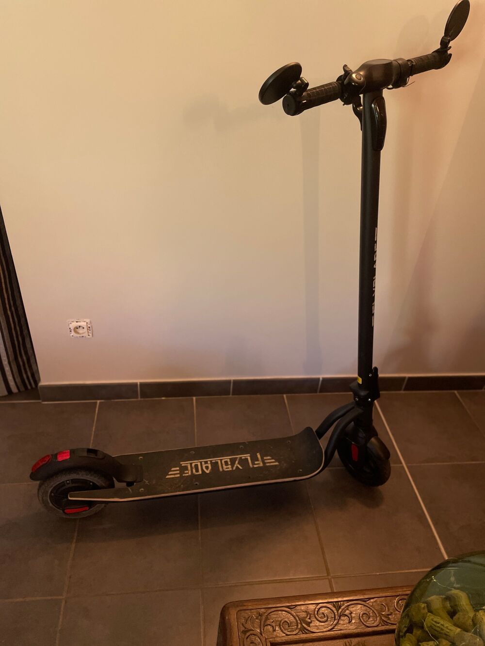 Trotinette &eacute;lectrique Flyblade Vélos