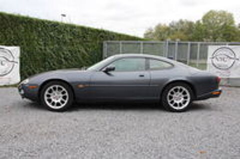 XK8 4.2i V8 2003 occasion 59310 Auchy-lez-Orchies
