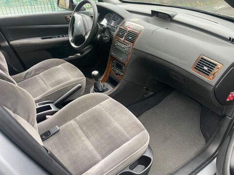 Peugeot 307 1.6i 16V Griffe 2003 occasion Saint-Denis 93200
