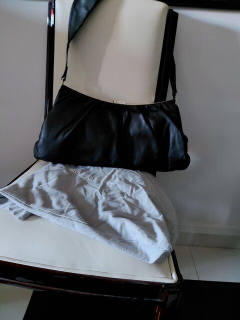 Sac à main épaule noir cuir souple  marque Stéphane KELIAN 40 Le Raincy (93)