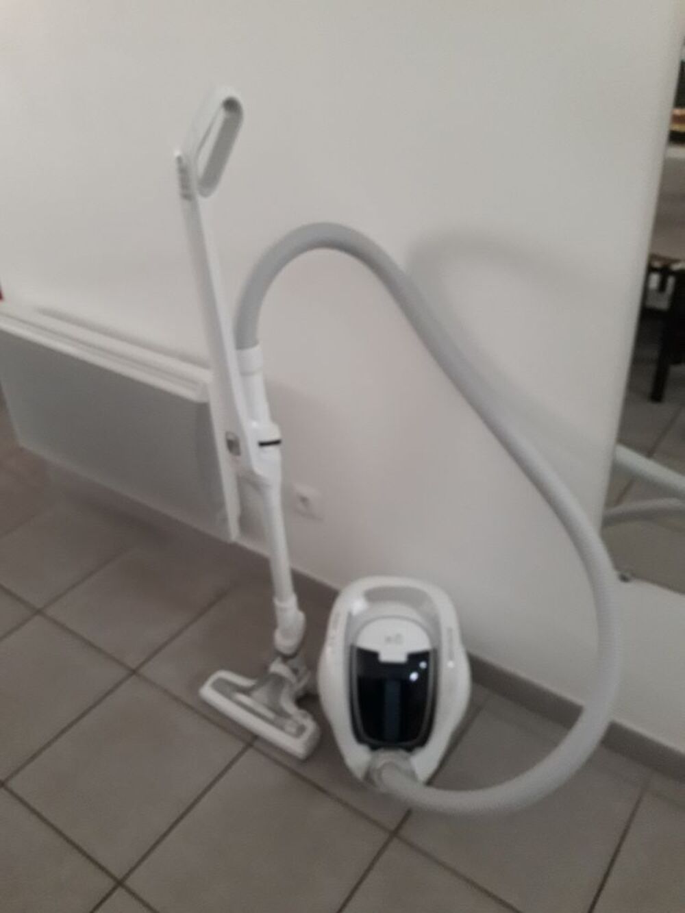 Aspirateur Rowenta sous garantie. Electroménager