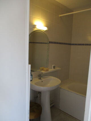  Appartement à louer 1 pièce 35 m²