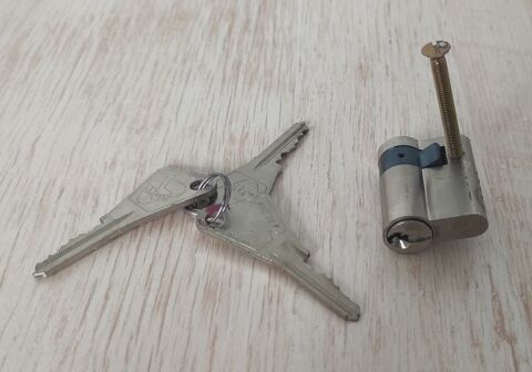 Barillet simple VACHETTE 39.6 mm avec 3 cl�s 5 Metz (57)