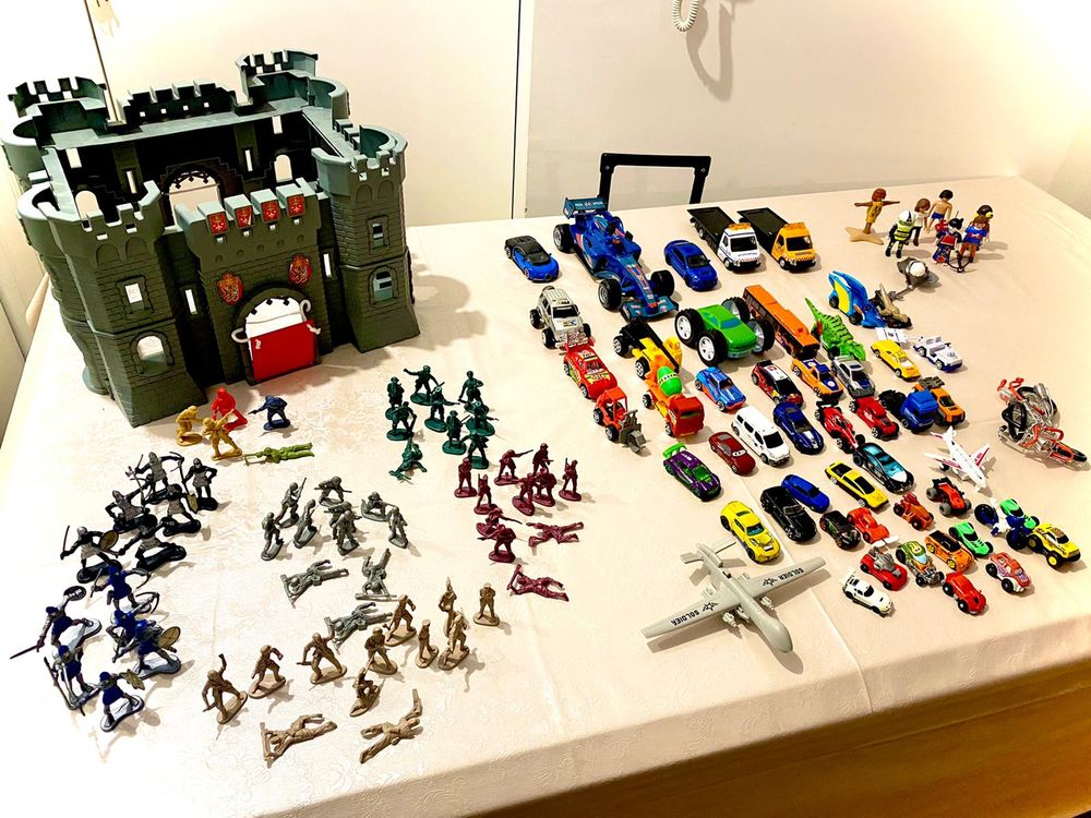 LOTS DE JOUETS, JEUX &Eacute;LECTRONIQUES ET TABLETTE Jeux / jouets