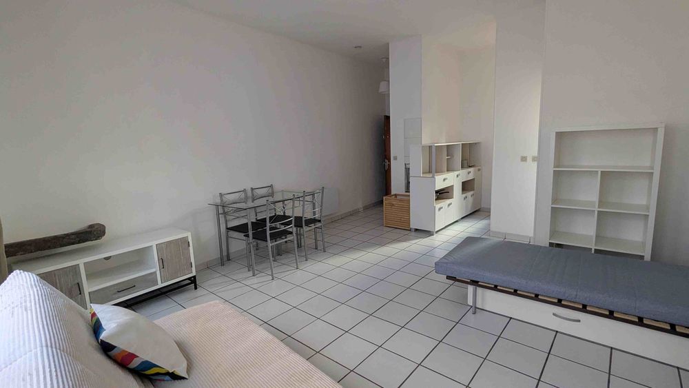 Location Appartement Vieux Lyon Saint Jean, métro D, F1 équipé Lyon 5