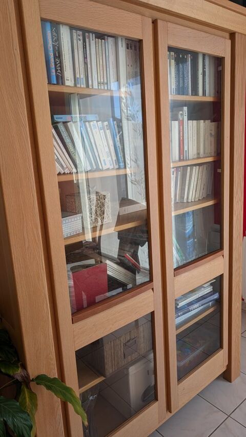 Vitrine ch�ne massif Thouar�-sur-Loire (44)