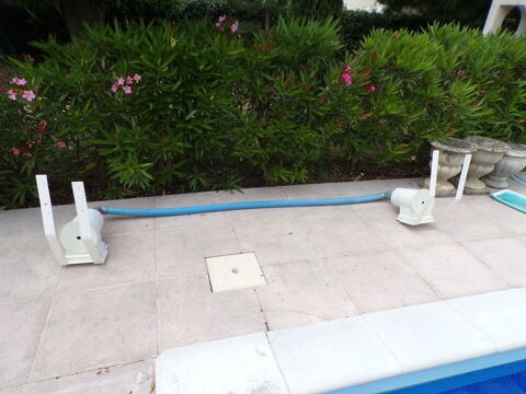 2 skimmers pour piscine 40 Boisset-et-Gaujac (30)