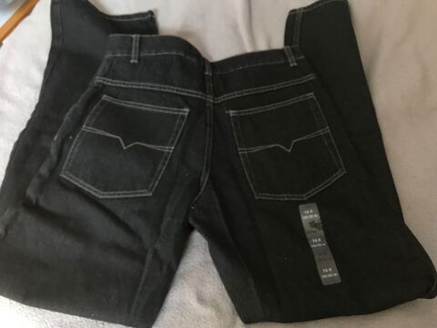 JEAN S NOIR CLASH BACK 16 Ans 170/182 cm 18 Saint-Genis-Laval (69)