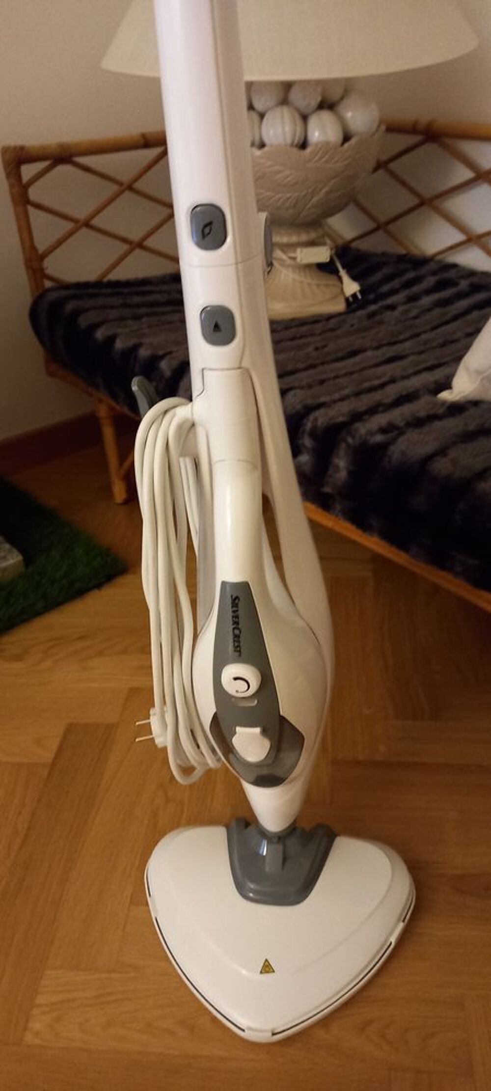 Nettoyeur vapeur &eacute;lectrique &eacute;tat neuf Electroménager