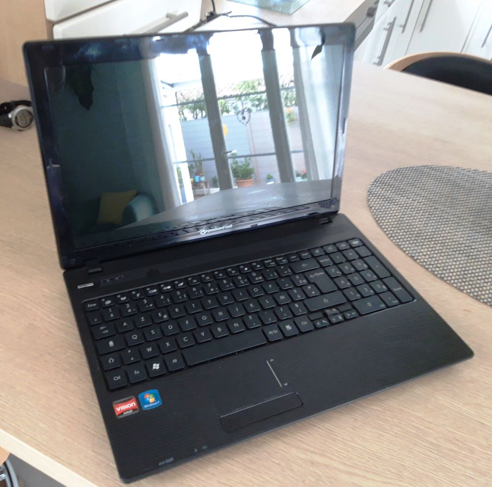 PC Portable Packard Bell 
Matériel informatique