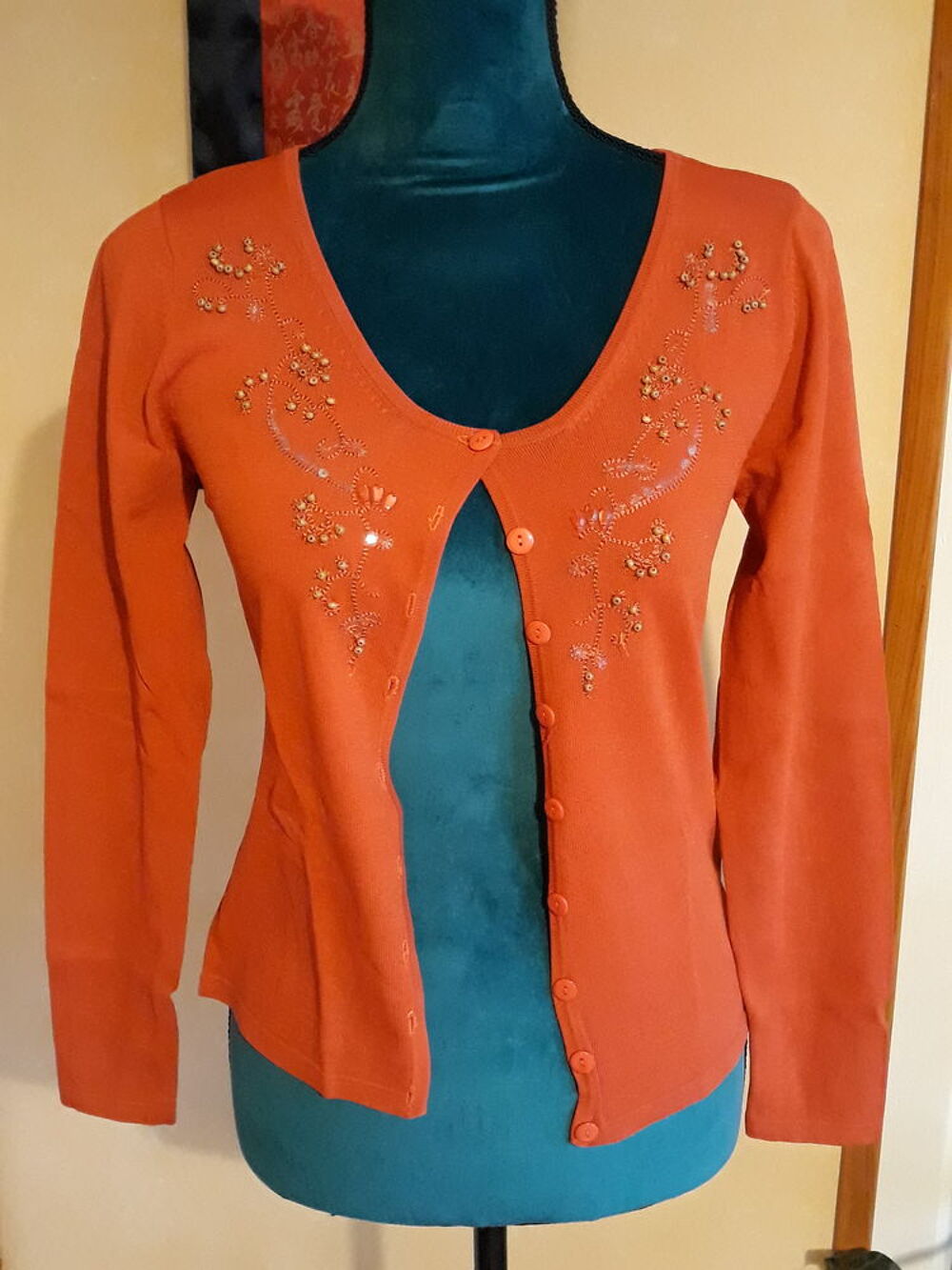 Gilet orange avec perles - Taille S Vêtements