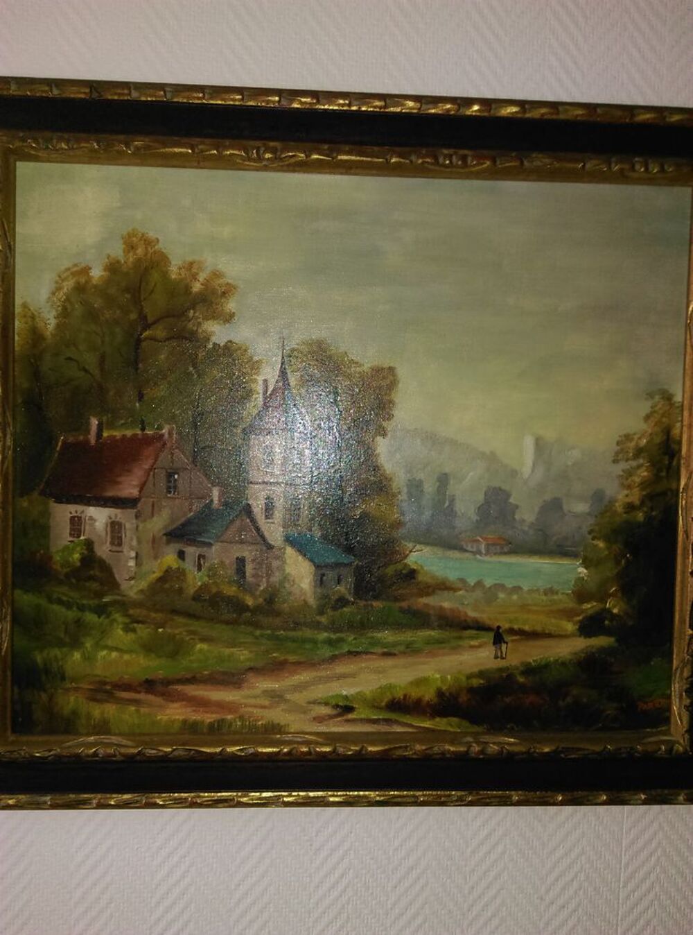 Nombreux tableaux et gravures Décoration
