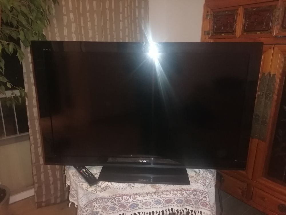 T&eacute;l&eacute;vision Sony Bravia 102cm Photos/Video/TV