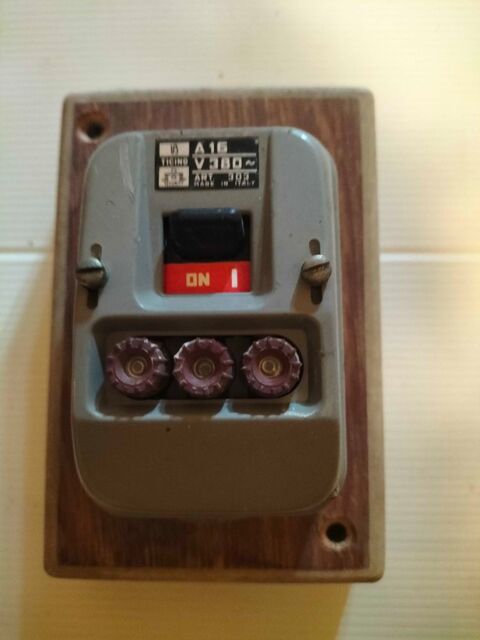 disjoncteur électrique 380 v 15 Le Mont-Saint-Michel (50)