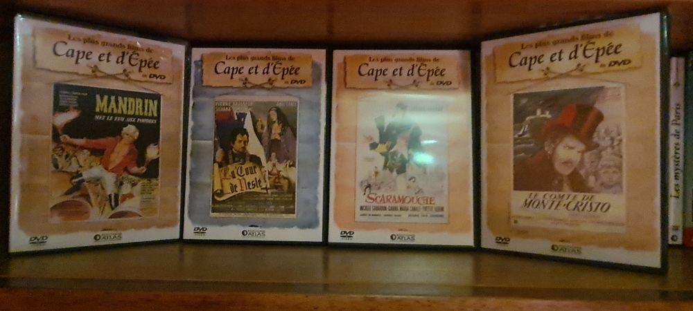 40 DVD cap et d'&eacute;p&eacute;e Photos/Video/TV