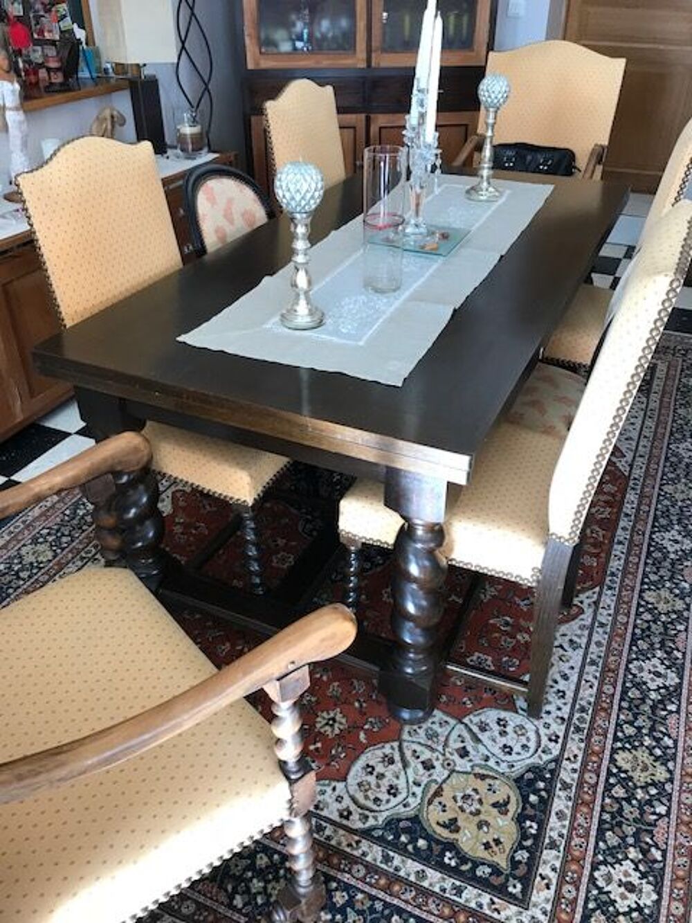 Belle salle a Manger avec Rallonge Meubles