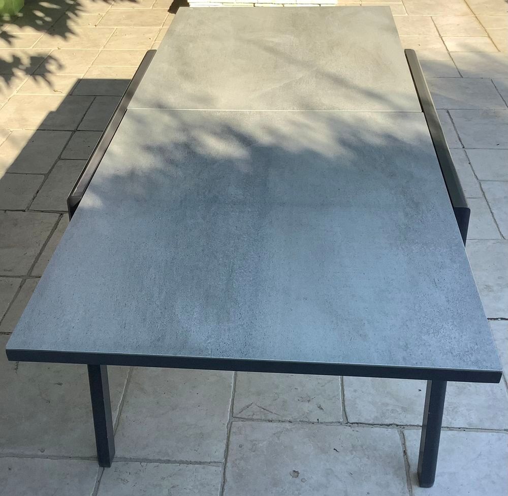 TABLE DE JARDIN Meubles