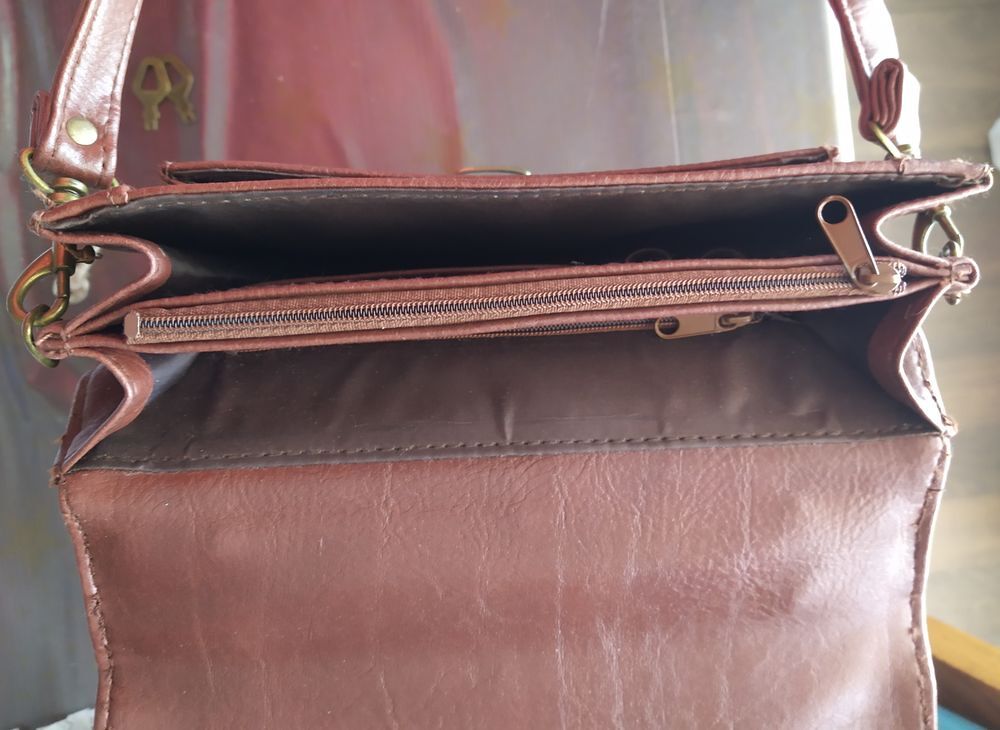 Sacoche cuir vintage marron Maroquinerie
