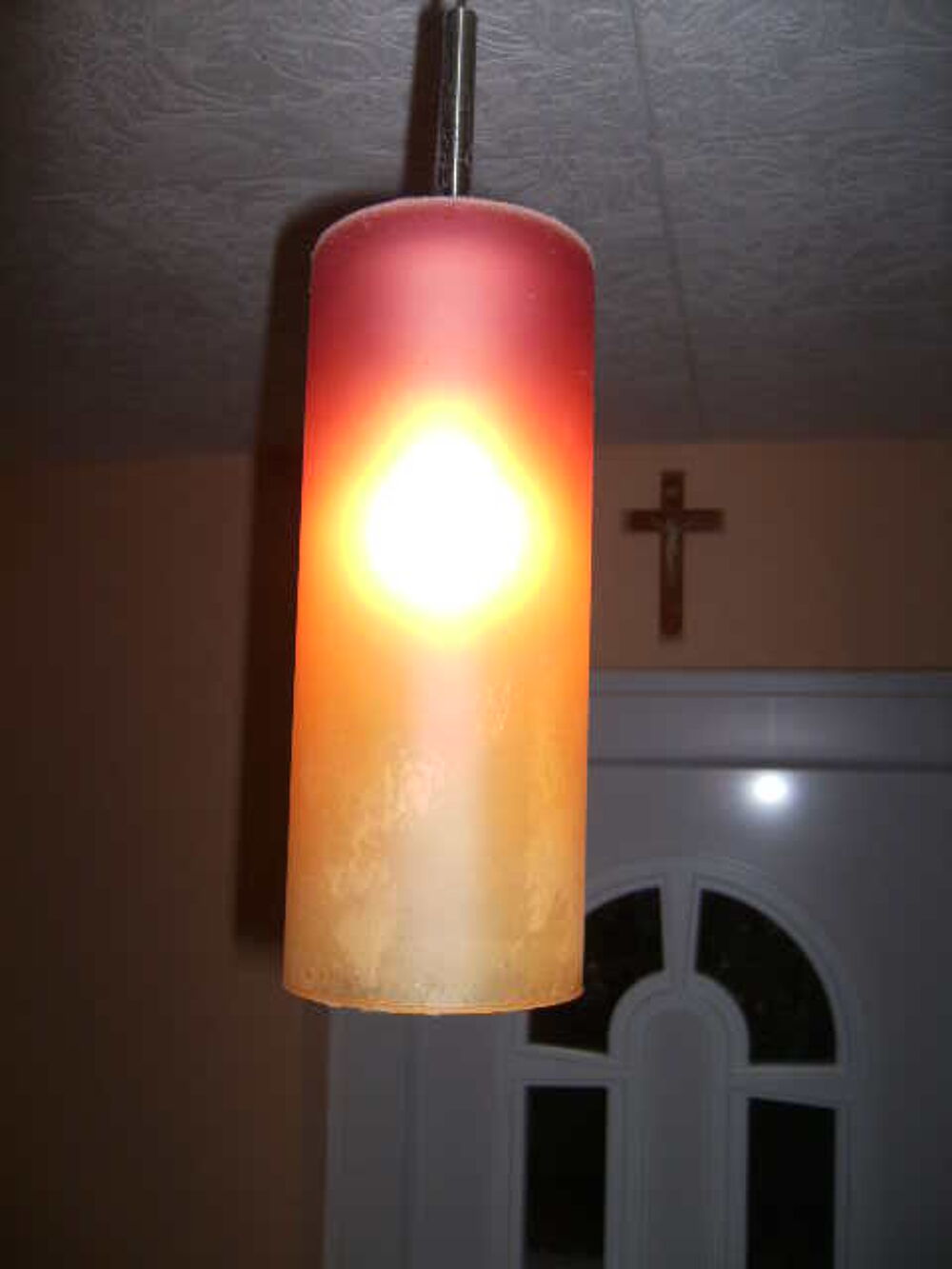 Lampe suspension en verre rose d&eacute;grad&eacute; jaune vintage Décoration