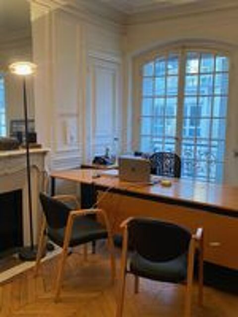   PARIS 8e ? CHAMPS-ÉLYSÉES ? BUREAUX DE 12 À 30 m² 