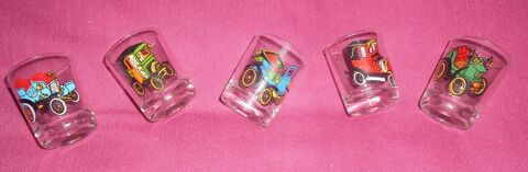 lot de 5 mini verres avec d�co  voitures anciennes  (ts diff 5 Ervy-le-Ch�tel (10)