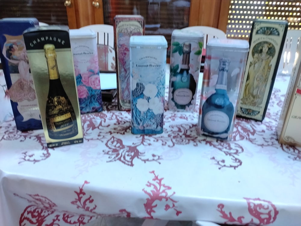 boite de whisky et de champagne 