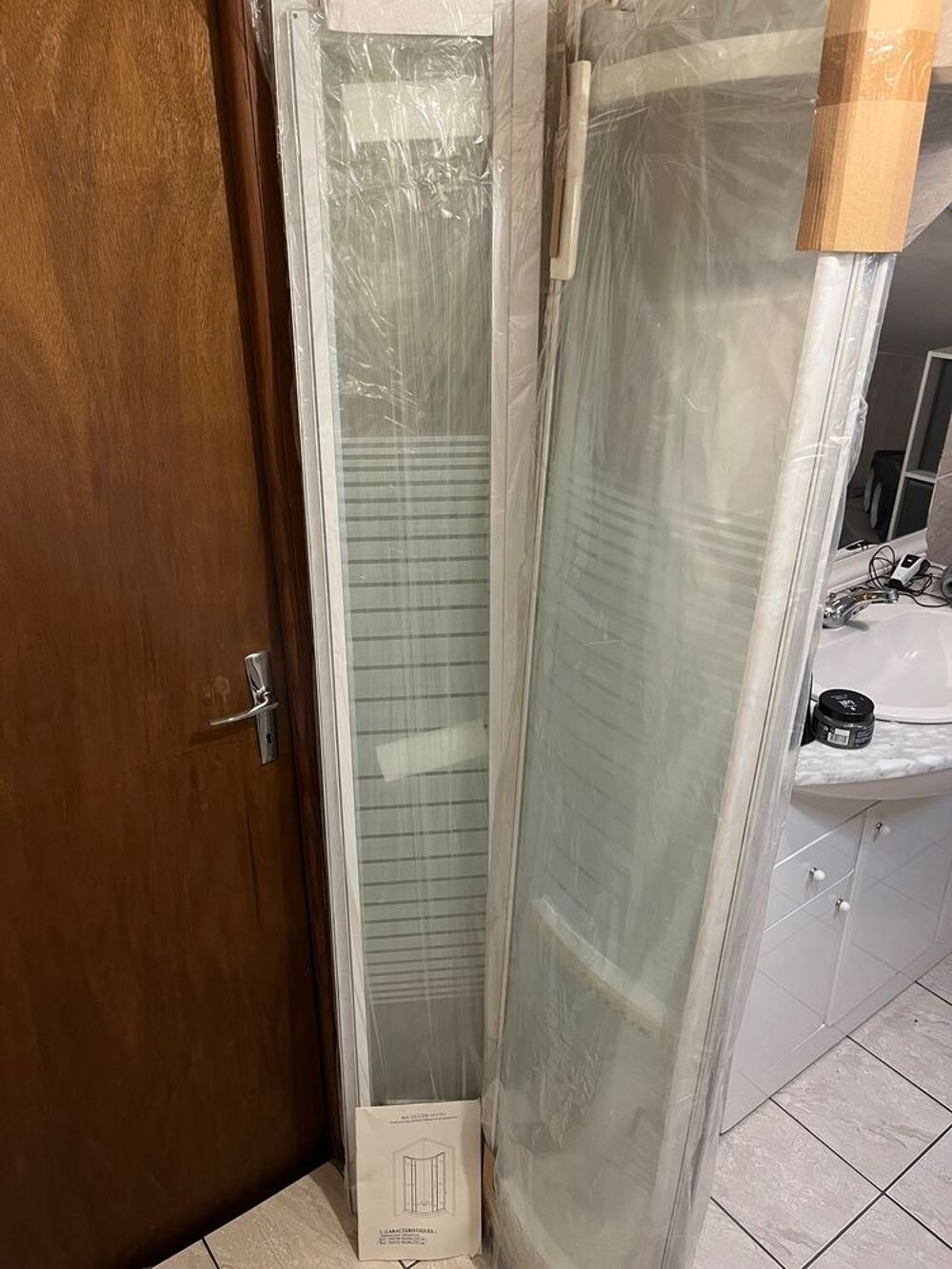 Parois de douche 
Meubles