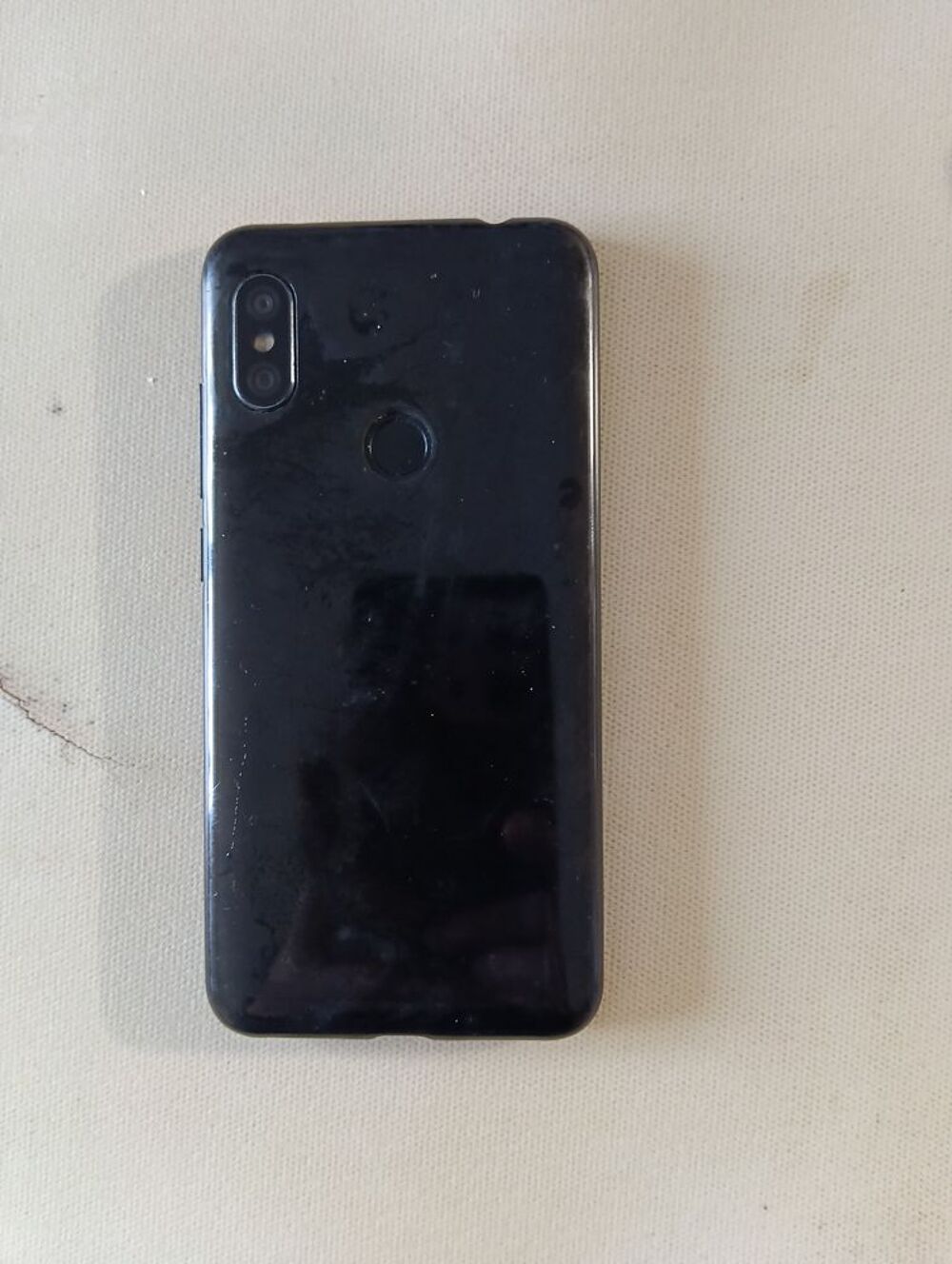 lot de 3 t&eacute;l&eacute;phone REDMI Téléphones et tablettes