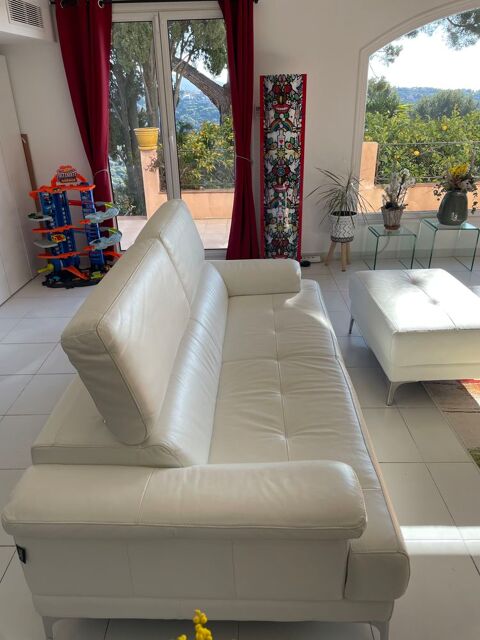 Canap en cuir blanc 3 places 1100 Nice (06)