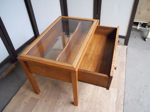 Table basse vitrine 180 Le Creusot (71)