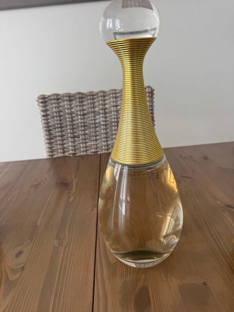 factice parfum géant j'adore de Dior Carrières-sous-Poissy (78)