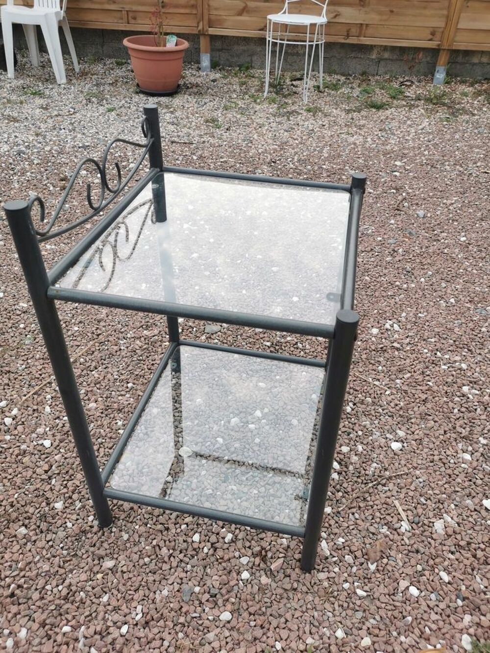 Table d'appoint fer forg&eacute;, 2 plateaux Meubles