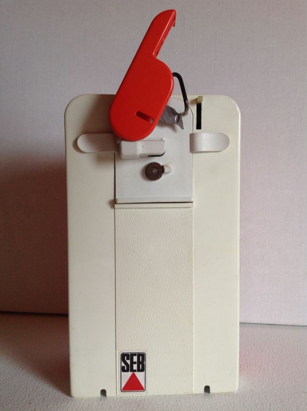 OUVRE BOITE &Eacute;LECTRIQUE SEB Envoi Possible
Electroménager
