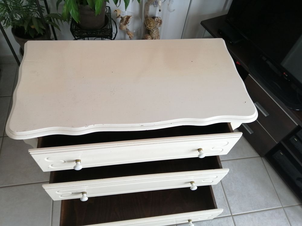 COMMODE CH&Ecirc;NE MASSIF Meubles