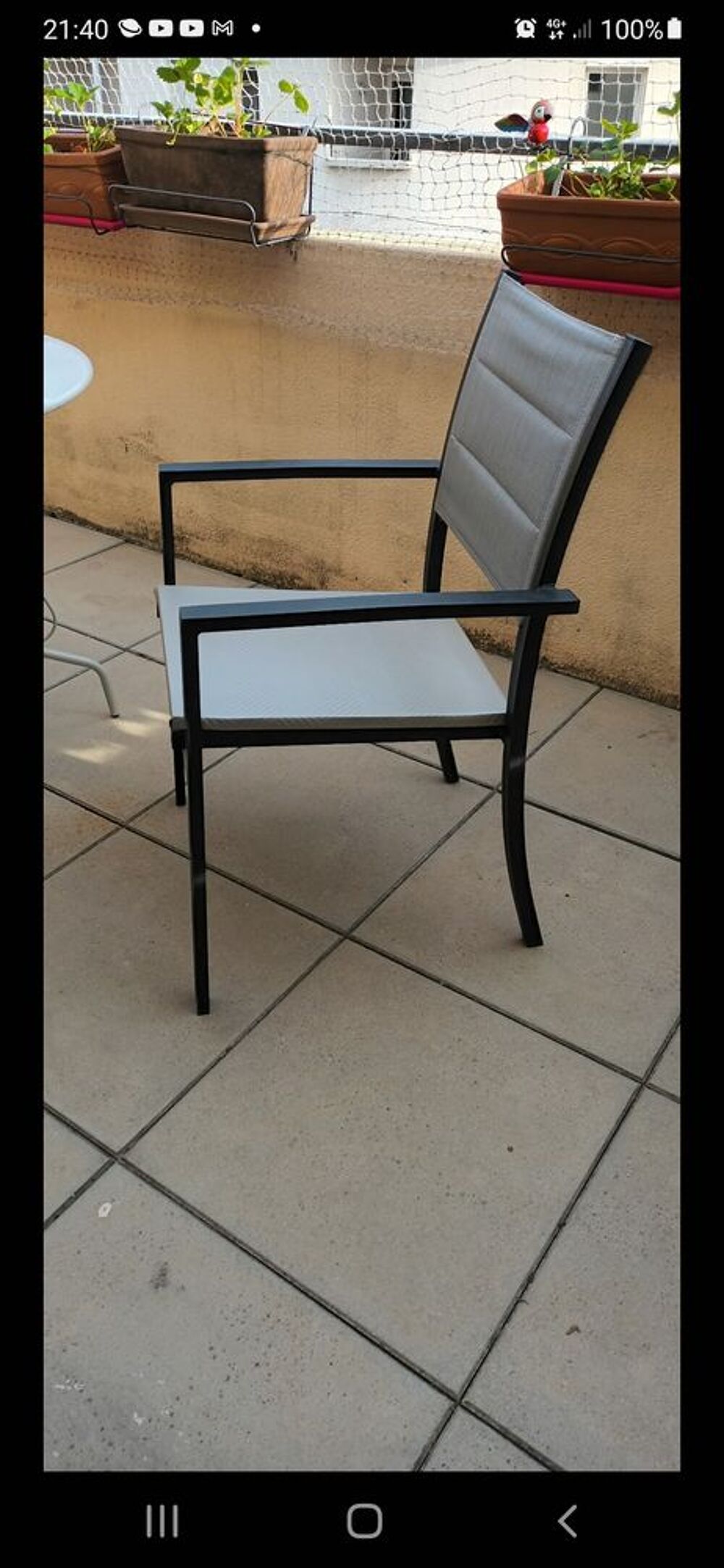 4 chaises de jardin accoudoirs Meubles
