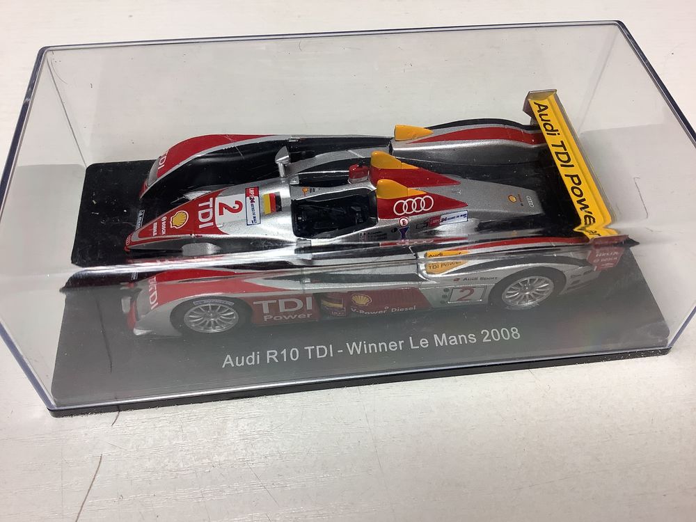 AUDI R10 TDI LE MANS 2008 1/43 voiture miniature 