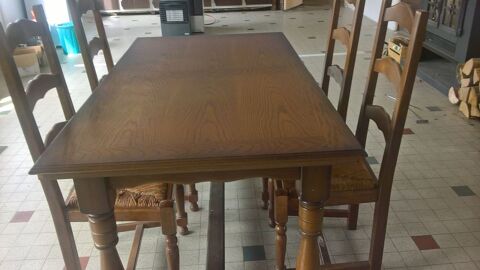 TABLE EN BOIS + 6 CHAISES ASSISES EN PAILLE 60 Villeurbanne (69)