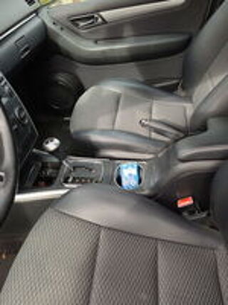 200 TD Confort A. 2010 occasion 16190 Montmoreau-Saint-Cybard