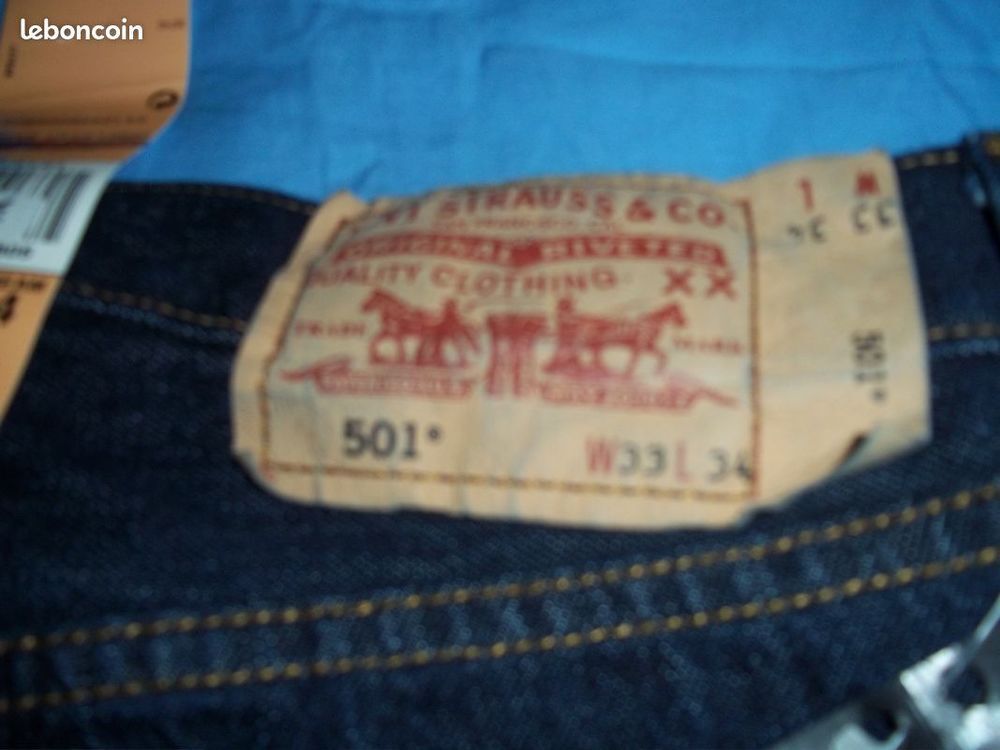 2 JEAN'S LEVI STRAUSS NEUF Vêtements