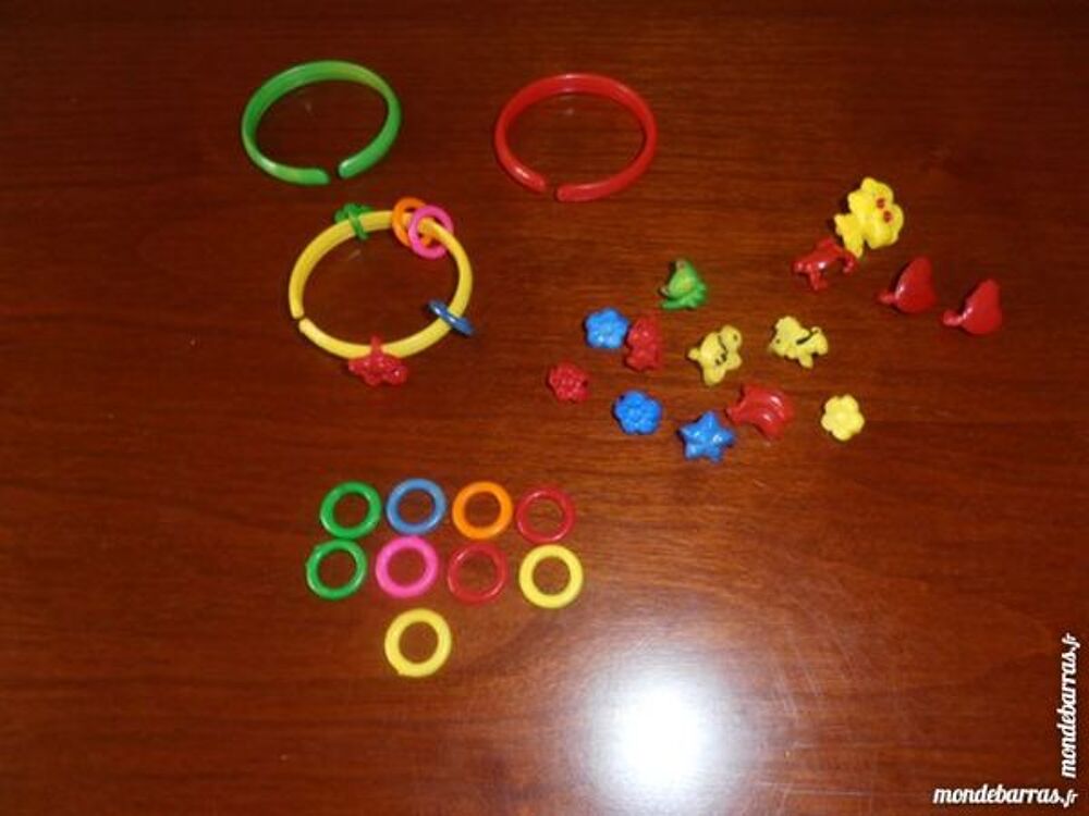 Bracelets + Accessoires pour enfants (25) Jeux / jouets