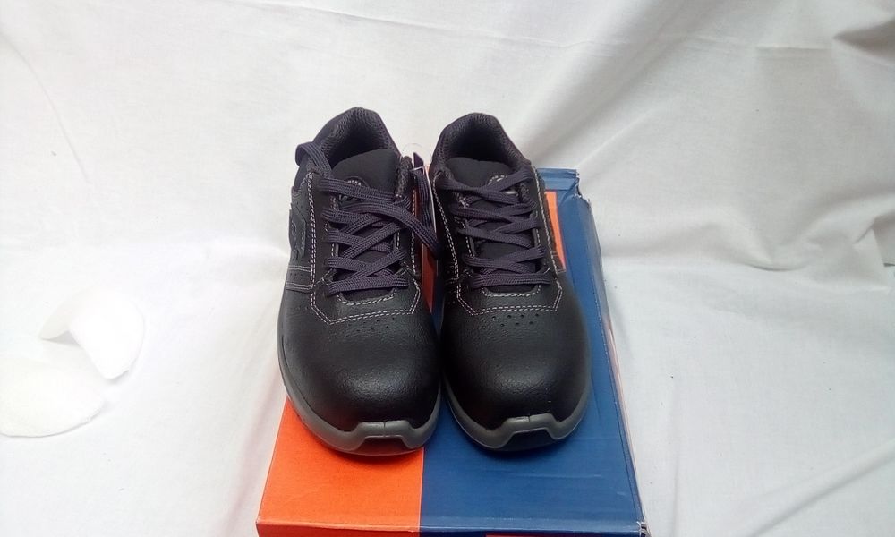 chauss de s&eacute;curit&eacute; de marque Lotto Chaussures